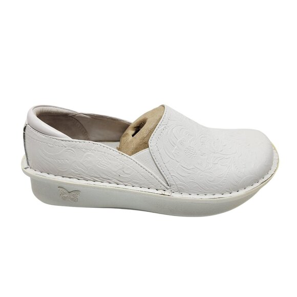Alegria Womens Debra White Tooled Slip-On Nursing Shoes 39W Comfortable Leather - Picture 11 of 13